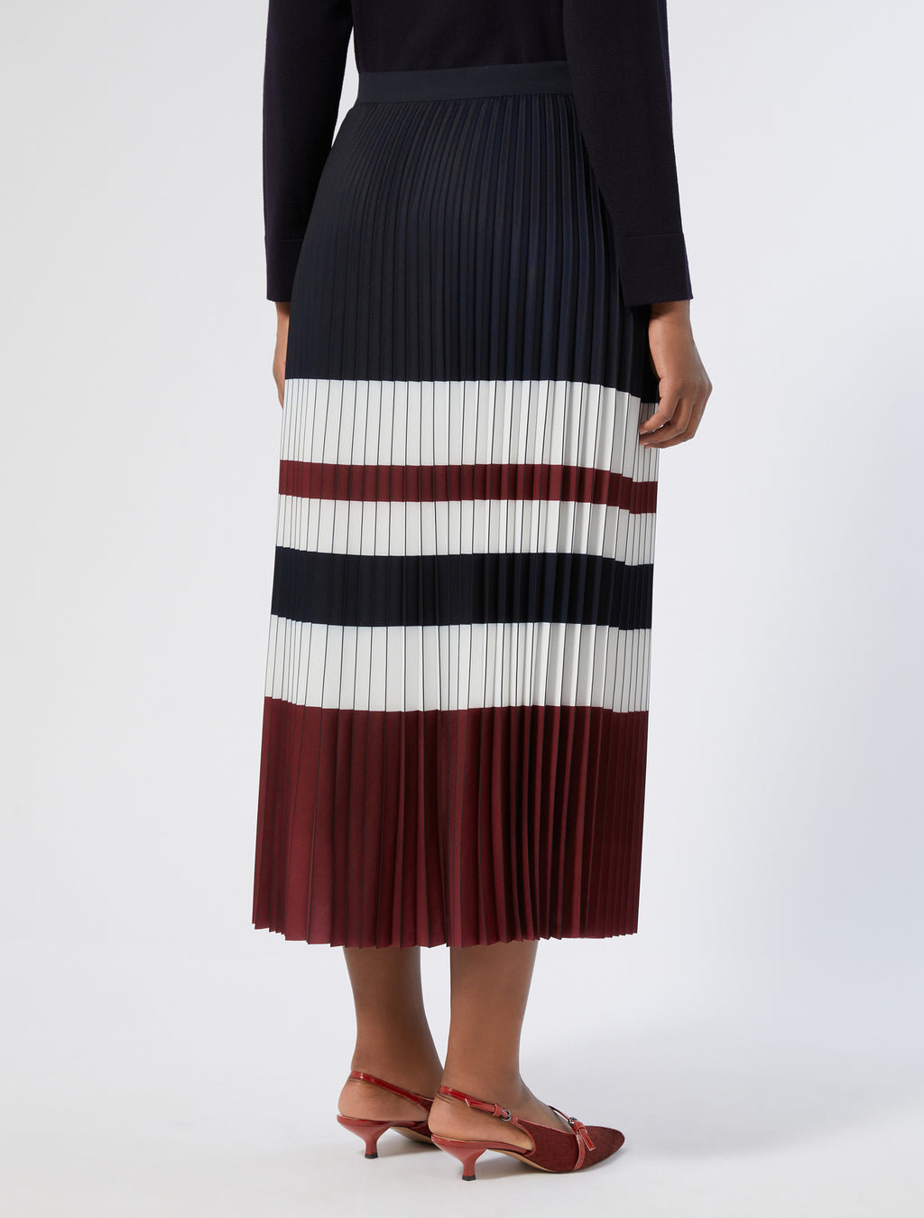 Long skirt in pleated crêpe de Chine