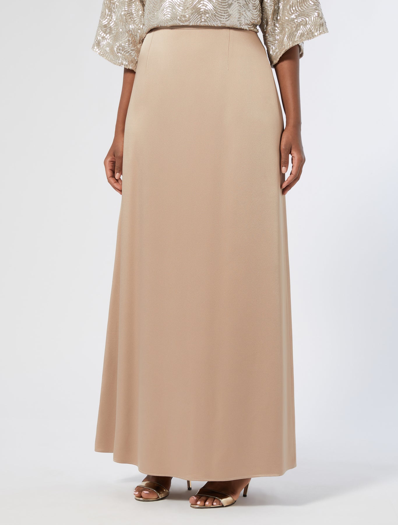 Crepe envers satin skirt