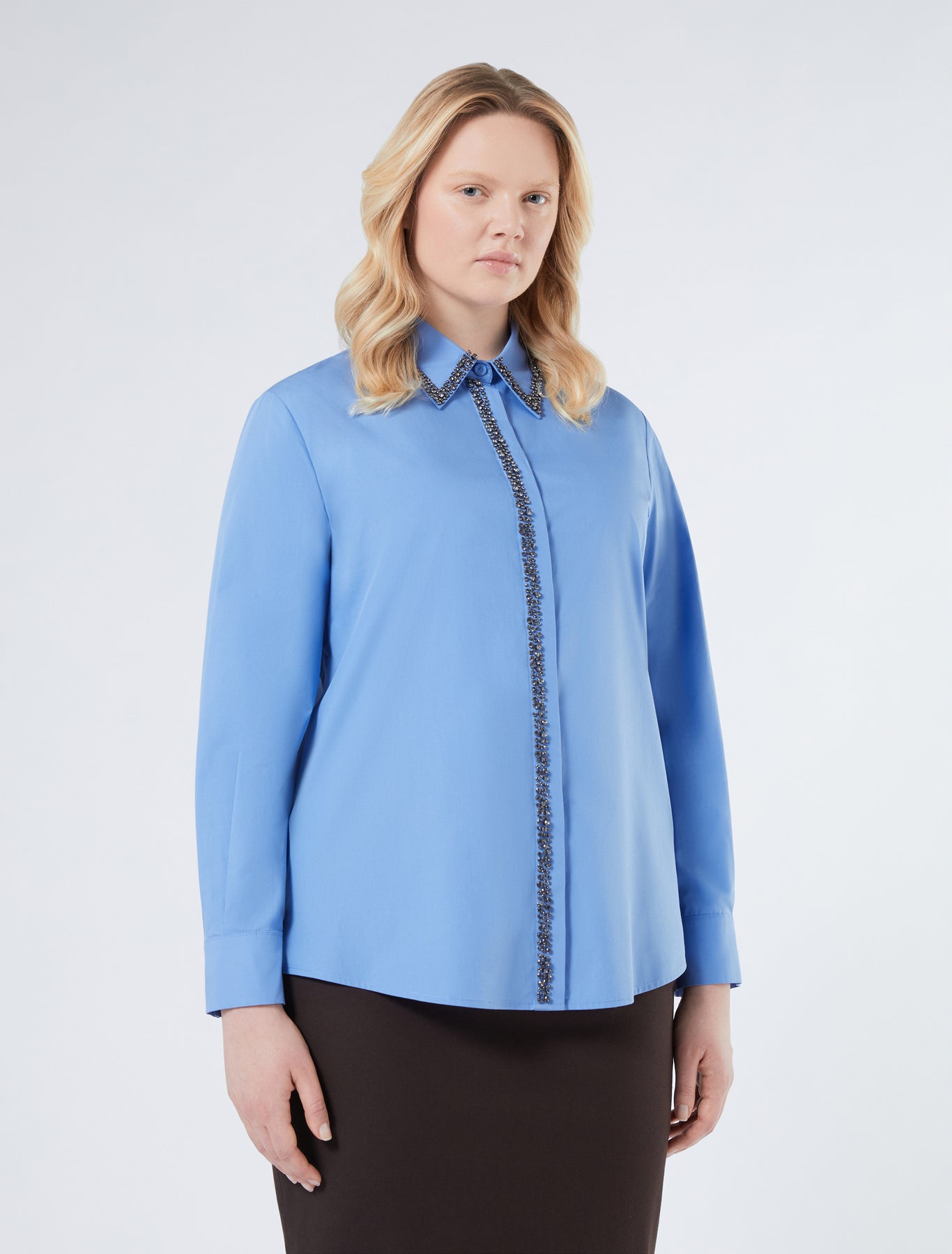 Embroidered poplin shirt