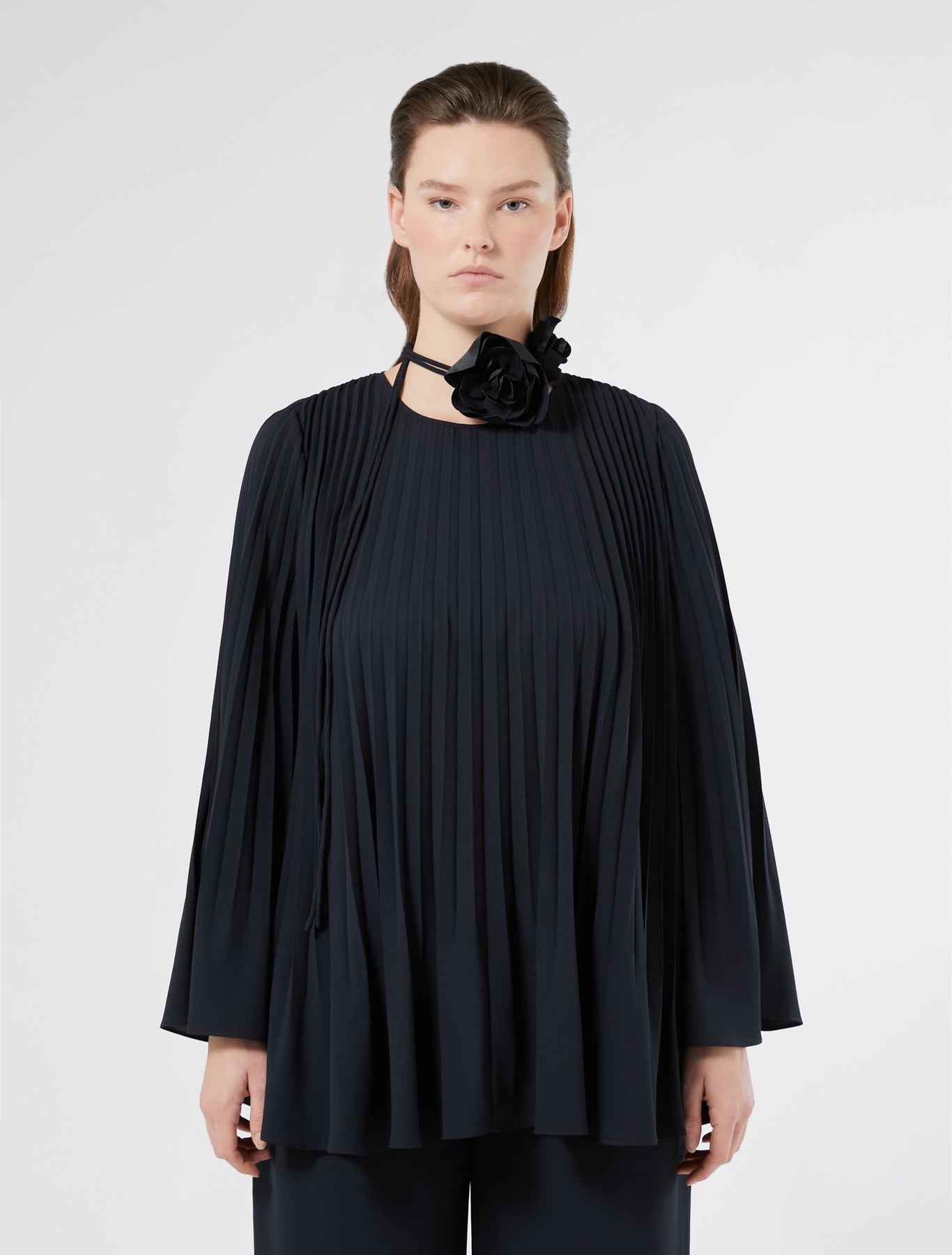 Pleated crêpe tunic