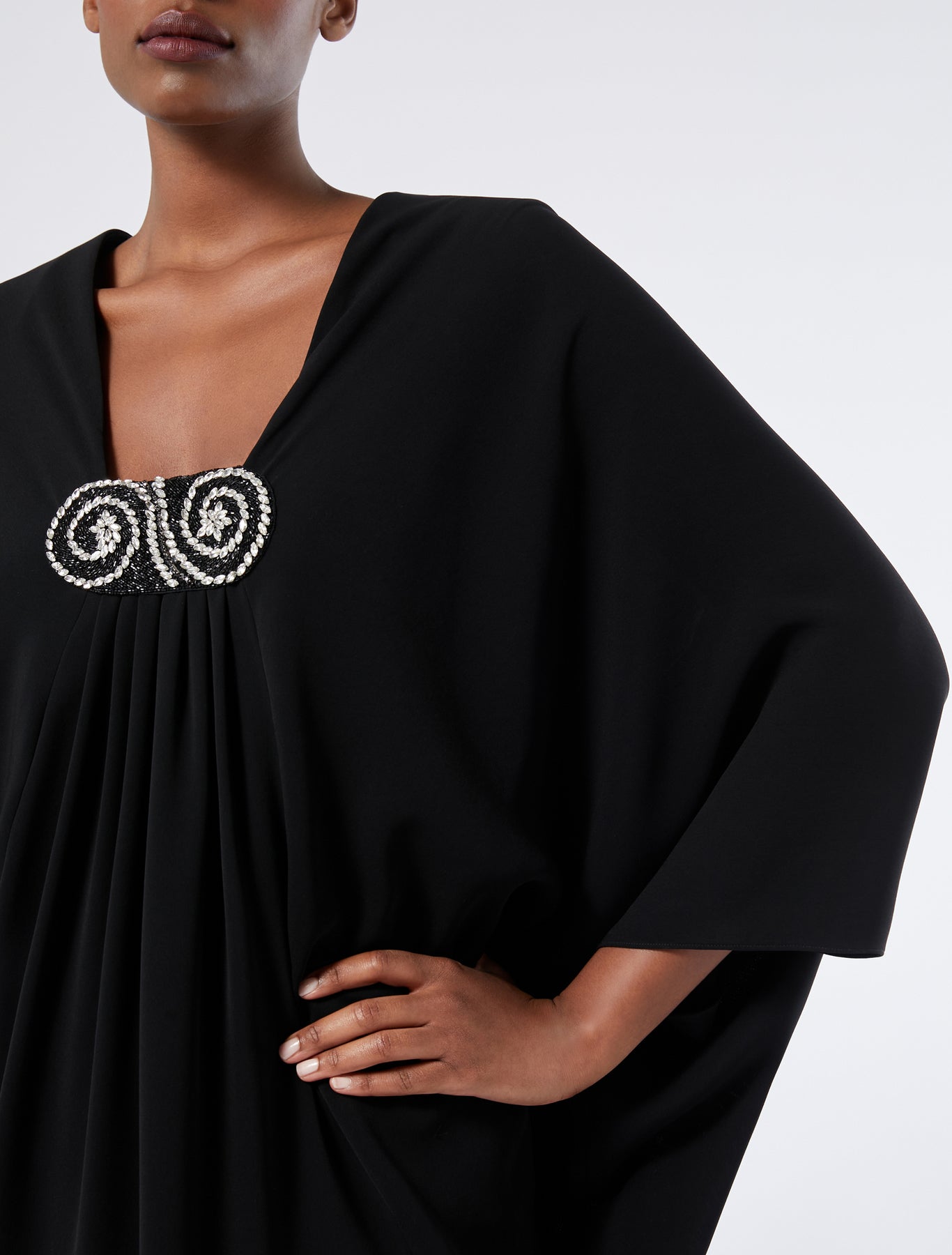 Crêpe cady dress with embroidery