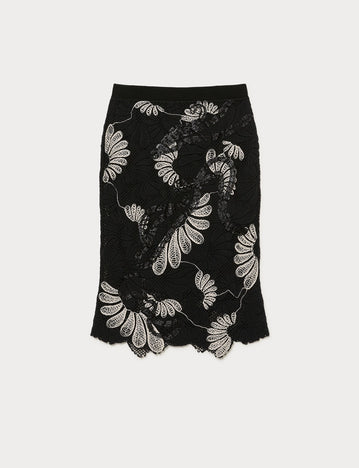 Macramé-embroidered skirt