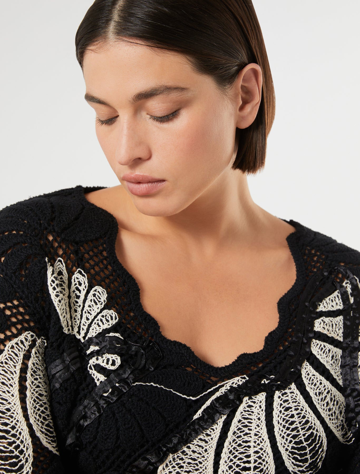 Embroidered cotton-blend sweater