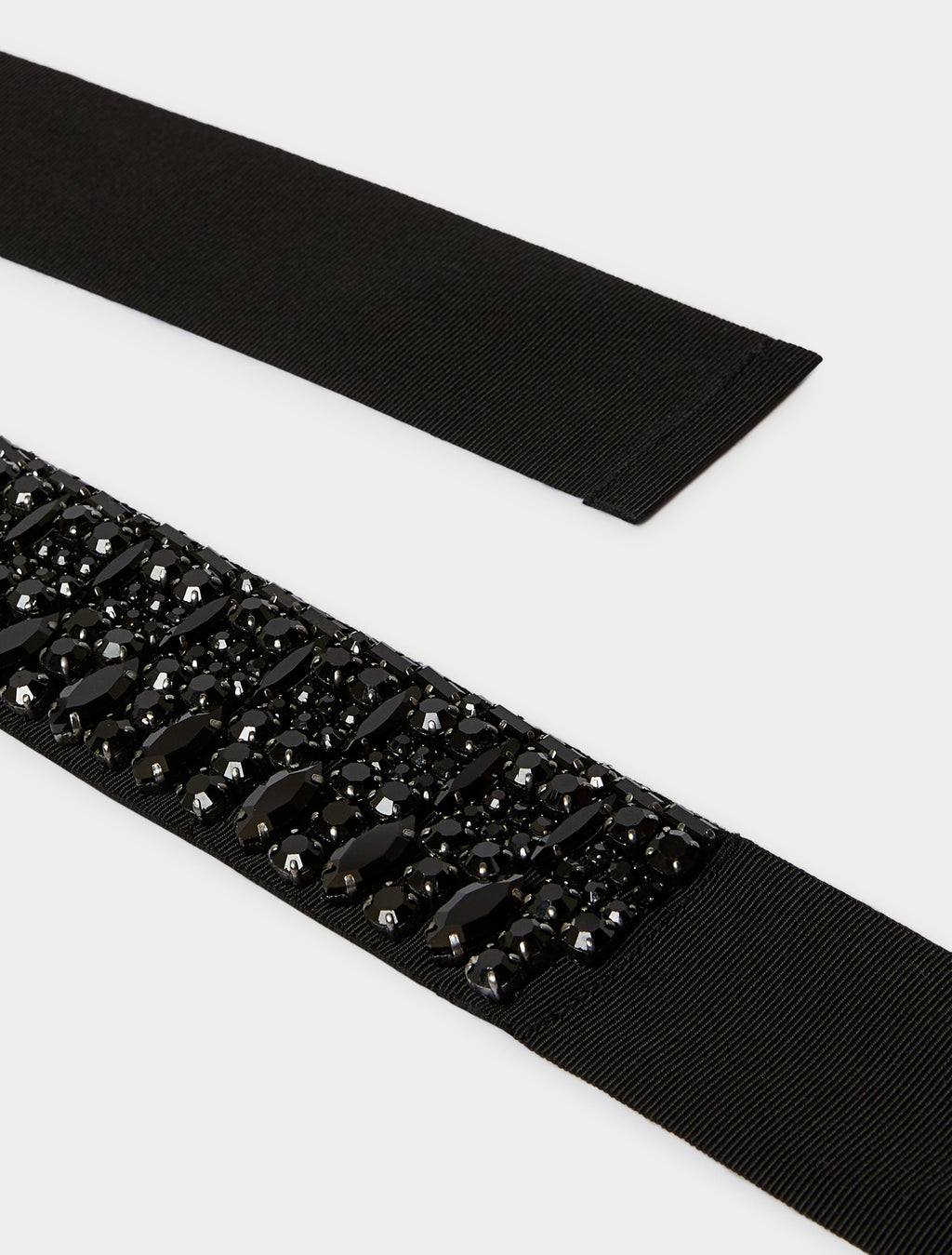 Embroidered belt