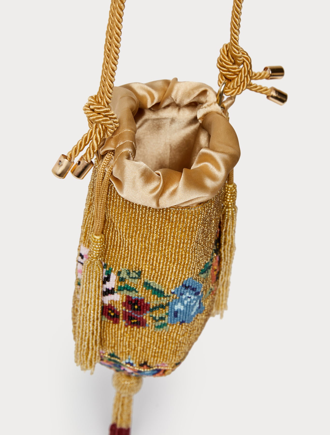 Shoulder bag with embroidery
