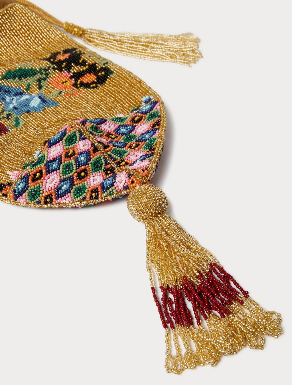 Shoulder bag with embroidery