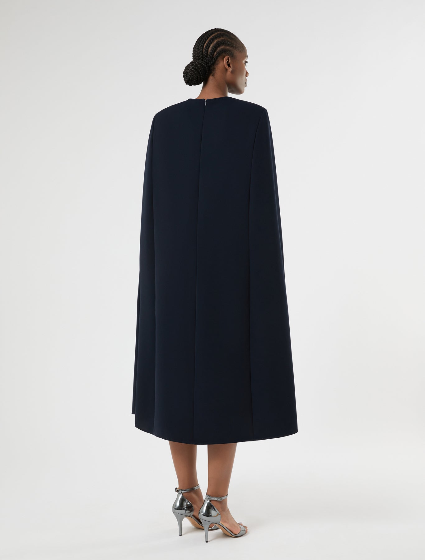 Embroidered cady cape