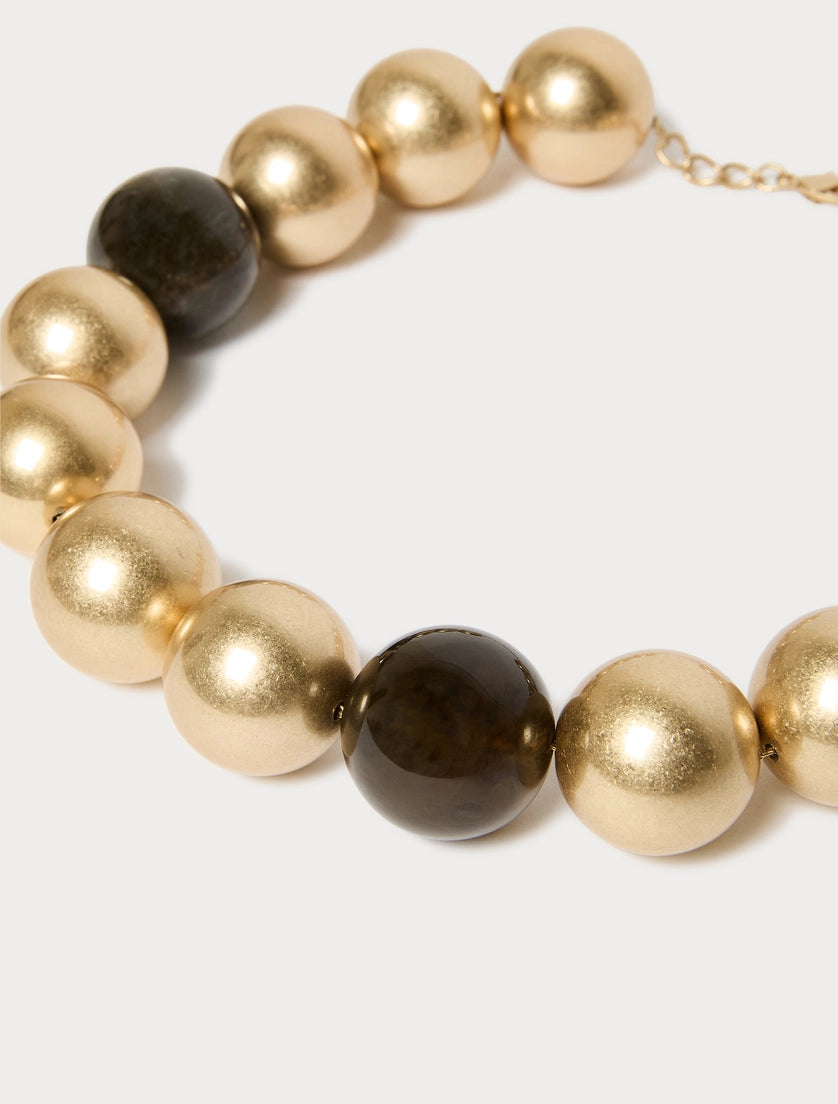 Metal and resin choker and earrings