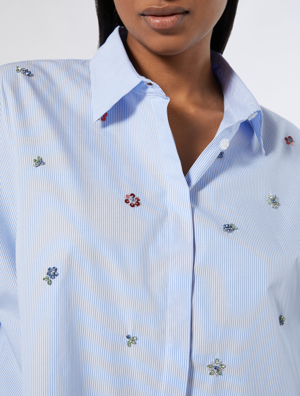 Embroidered poplin shirt