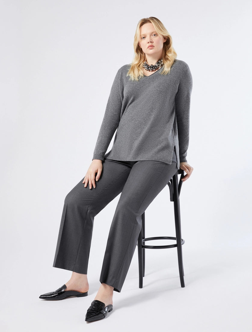 Necklace with spheres